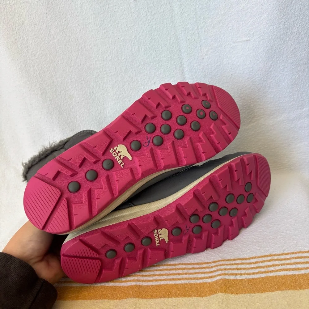 Sorel Women's Whitney short Gray and Pink Winter Boots - Picture 6 of 7